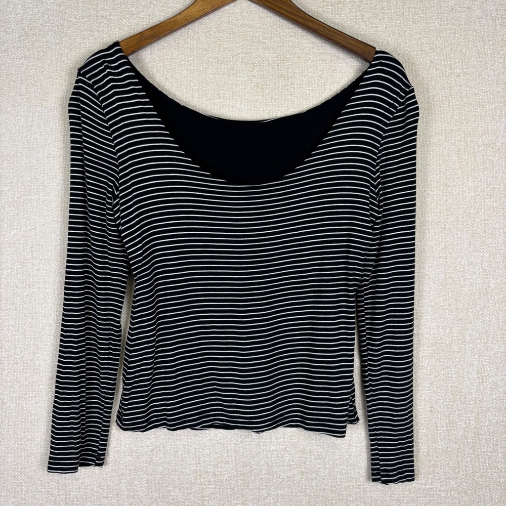 Carly Jean Los Angeles Harper Striped Scoop Neck Long Sleeve Top Black White XS - Picture 2 of 7